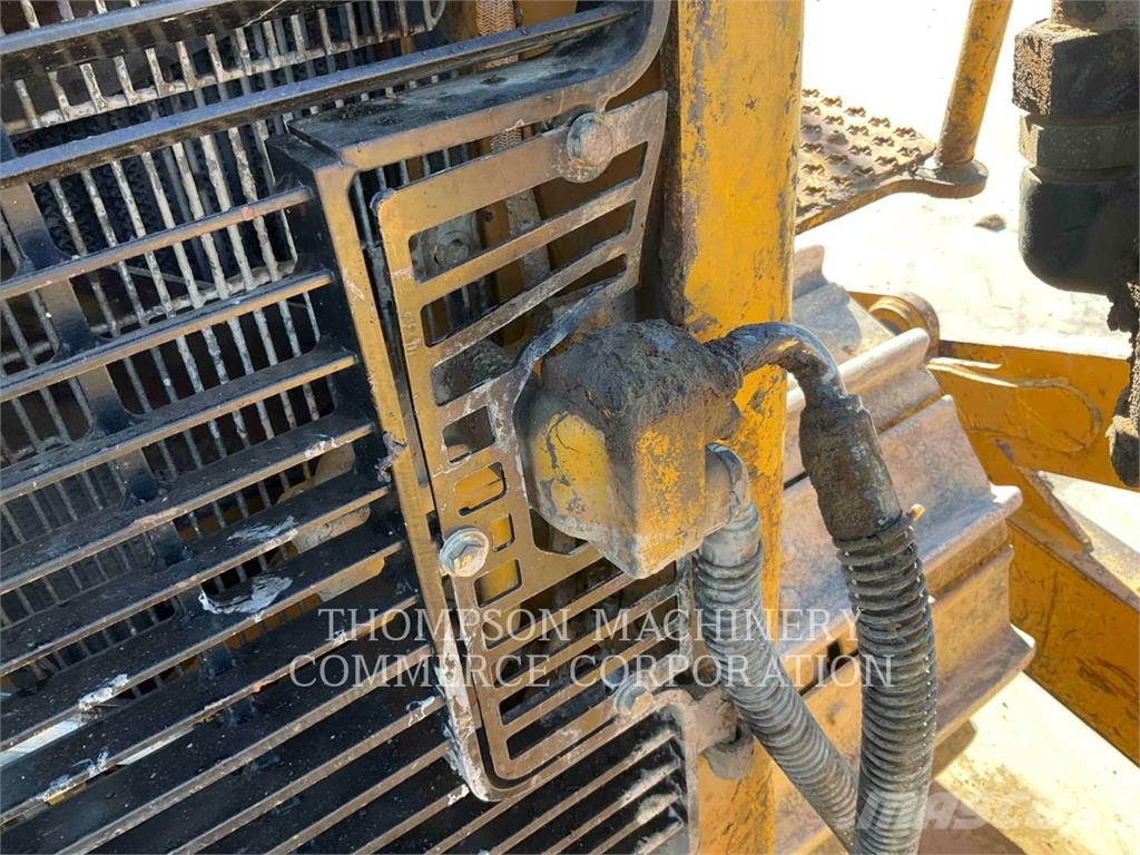 CAT D8T Bulldozer på larvebånd