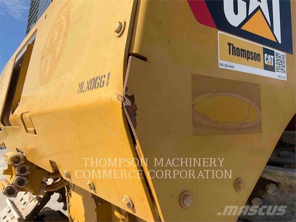 CAT D8T lánctalpas dózerek