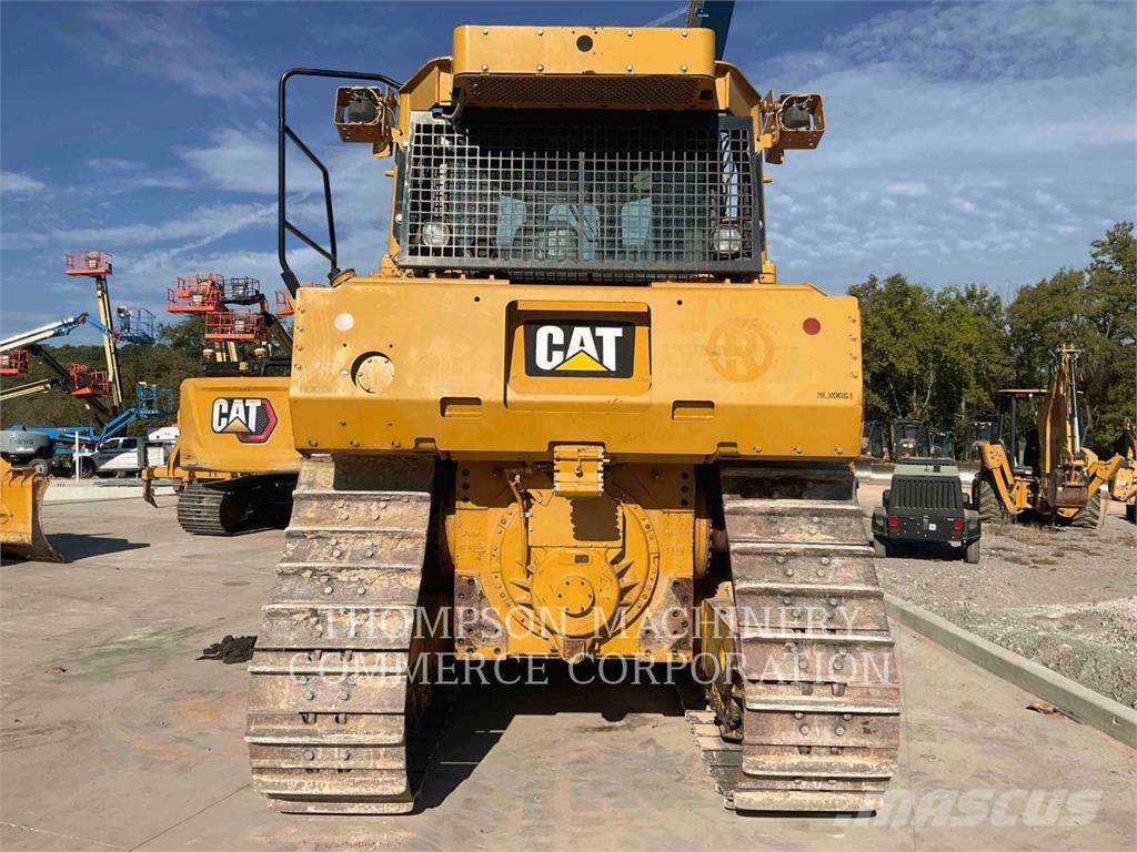 CAT D8T Kāpurķēžu buldozeri