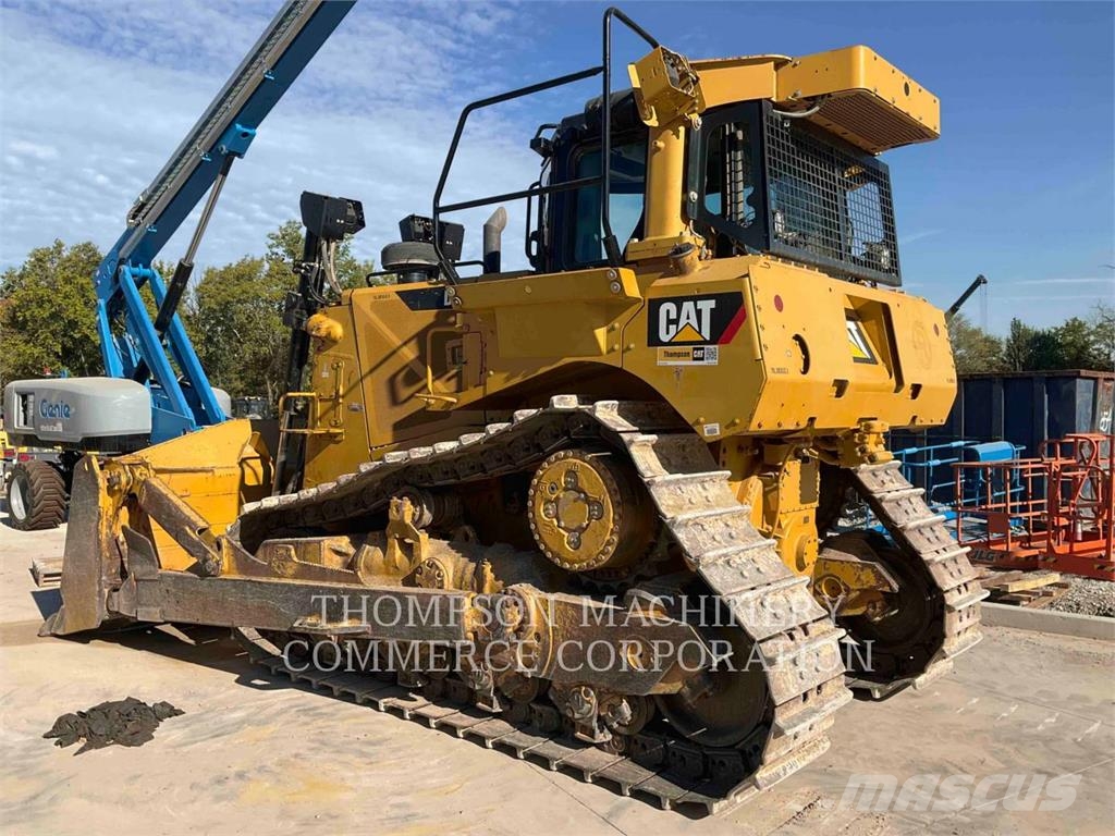 CAT D8T Kāpurķēžu buldozeri