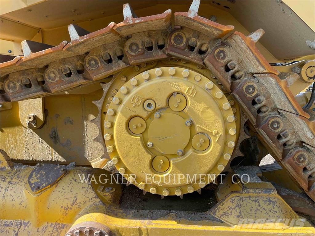 CAT D8T Crawler dozers