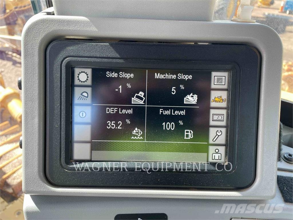 CAT D8T Crawler dozers