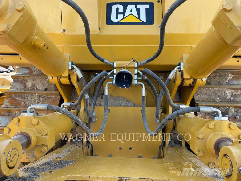 CAT D8T Crawler dozers