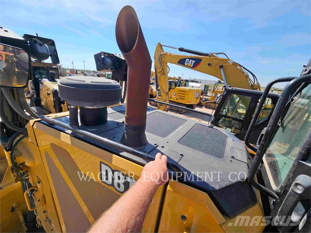 CAT D8T Crawler dozers
