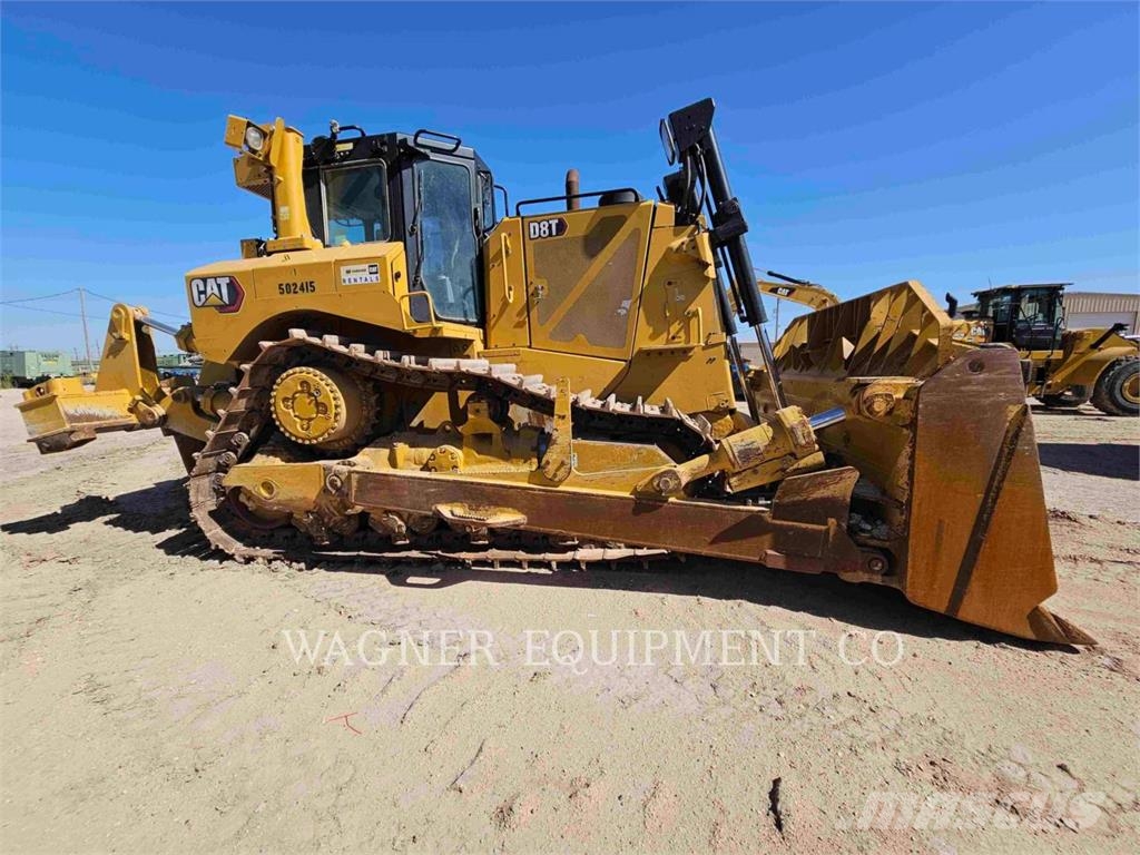 CAT D8T Crawler dozers