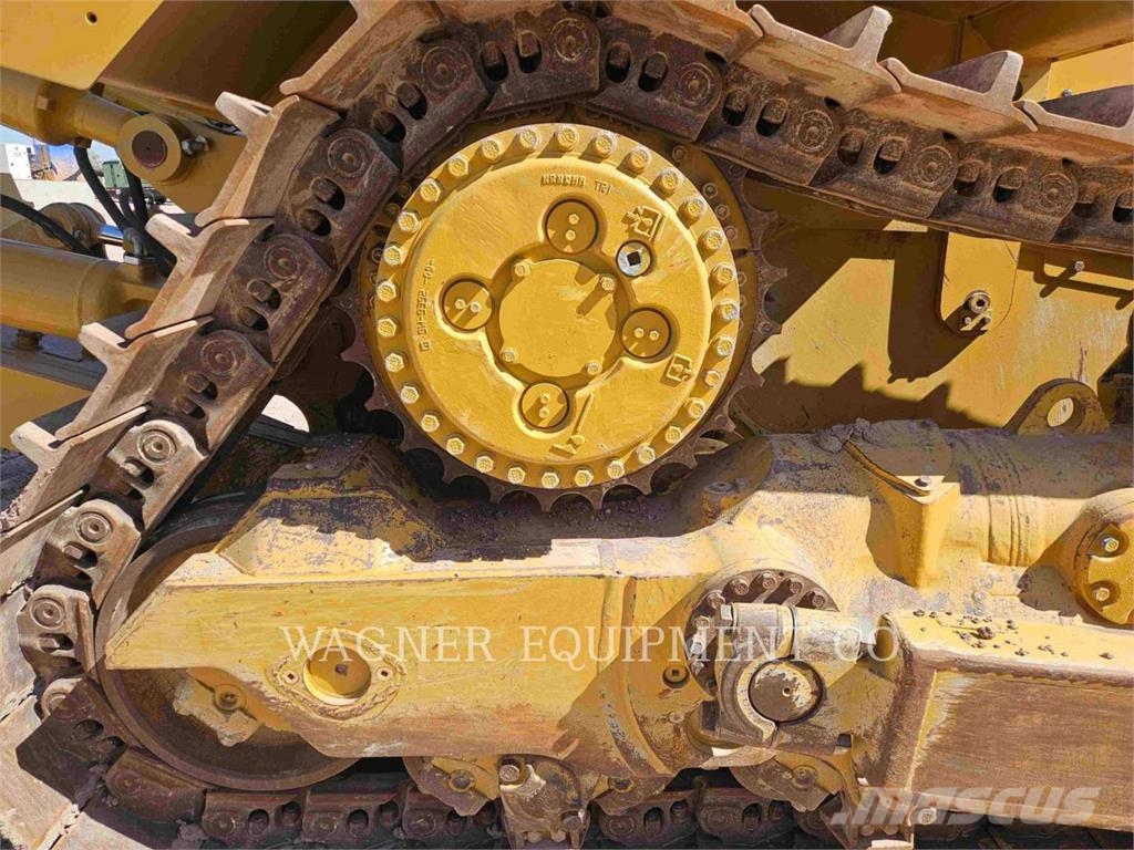 CAT D8T Crawler dozers