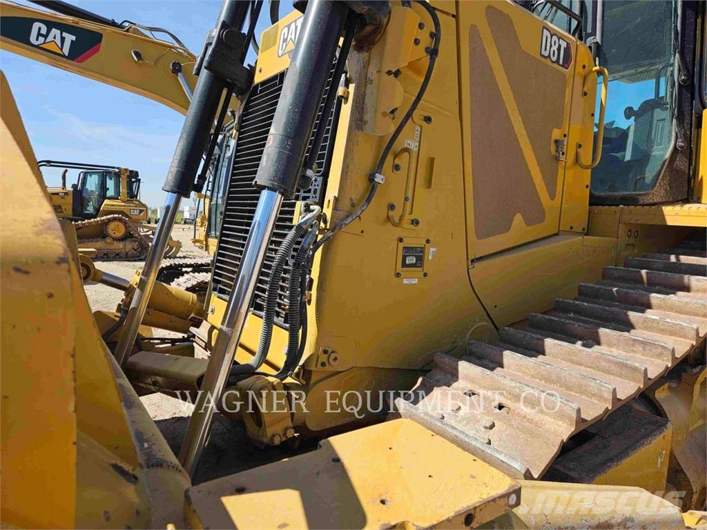 CAT D8T Crawler dozers