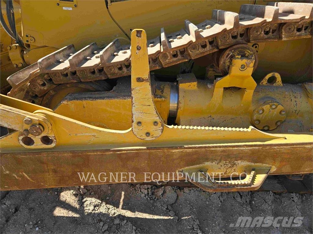 CAT D8T Crawler dozers
