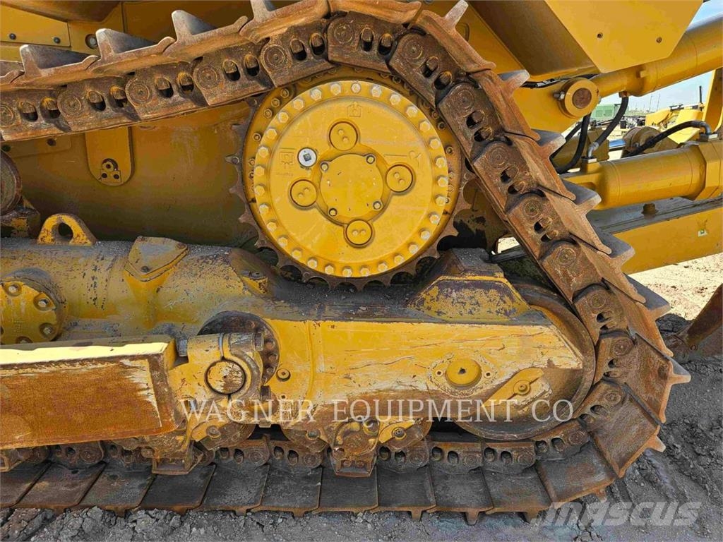 CAT D8T Crawler dozers