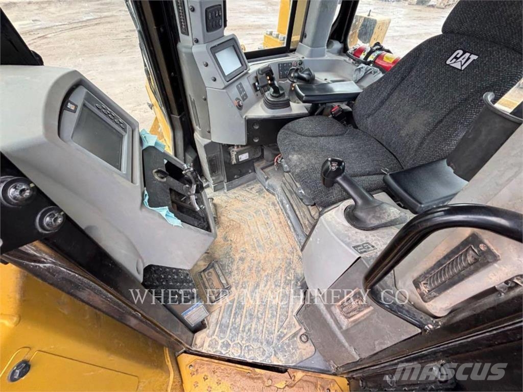 CAT D8T SU Pásové dozéry