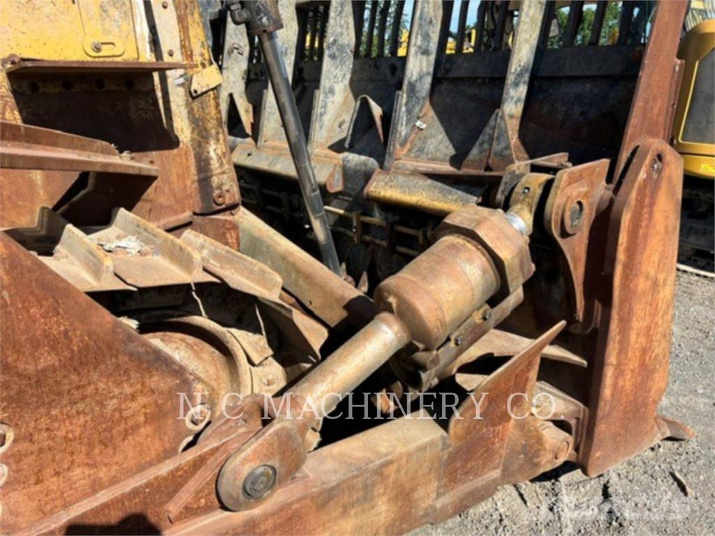 CAT D8T WH Самосвал