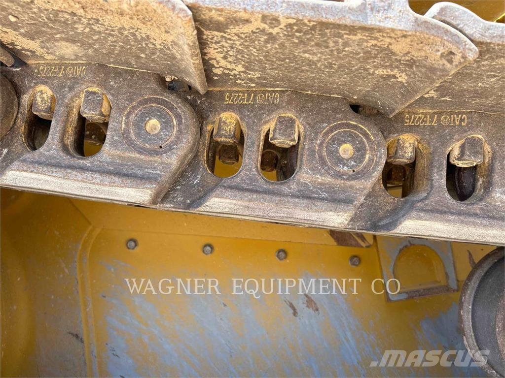 CAT D9 Crawler dozers