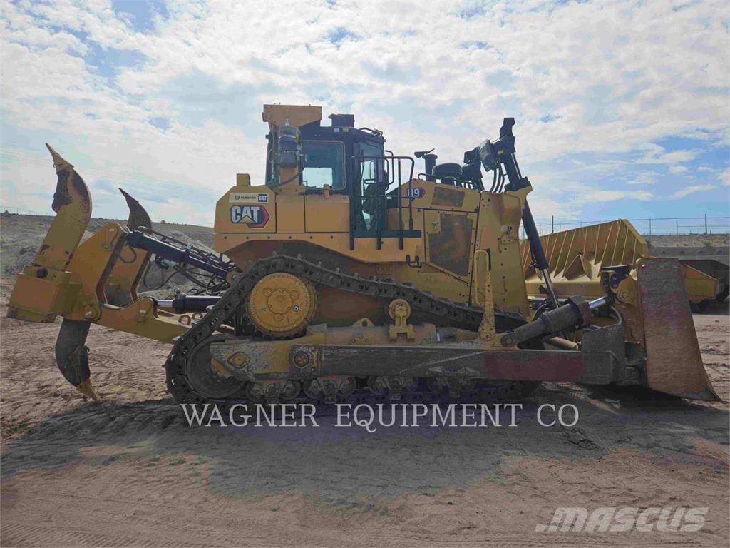 CAT D907 Bulldozer