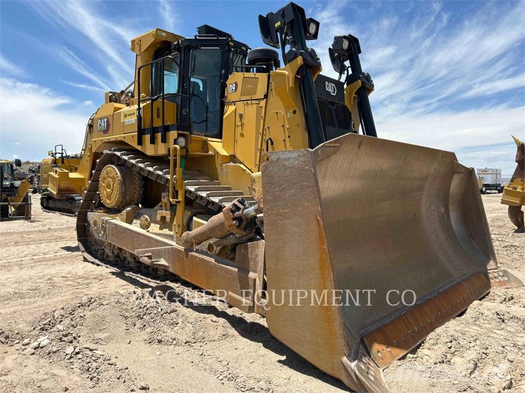 CAT D907 Bulldozer