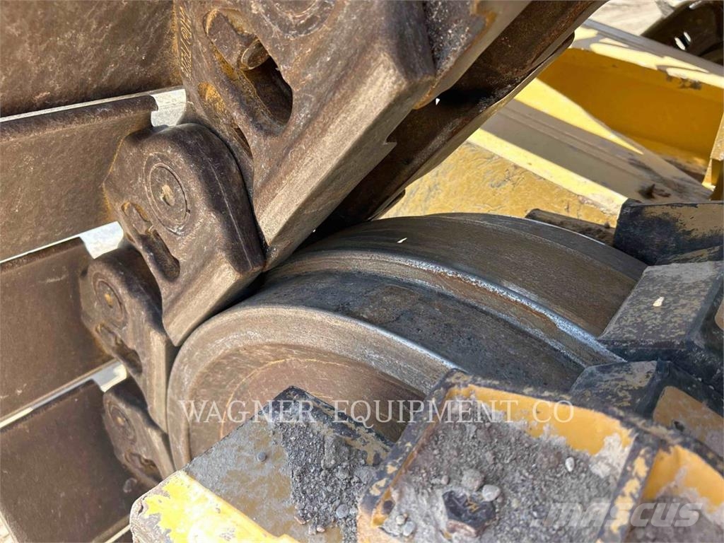 CAT D907 Bulldozer