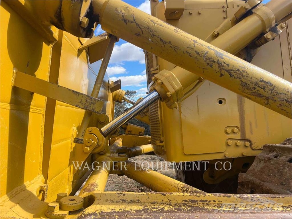 CAT D9H Crawler dozers