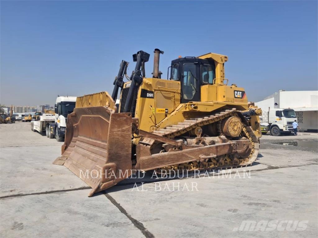 CAT D9RLRC بلدوزرات مجنزرة