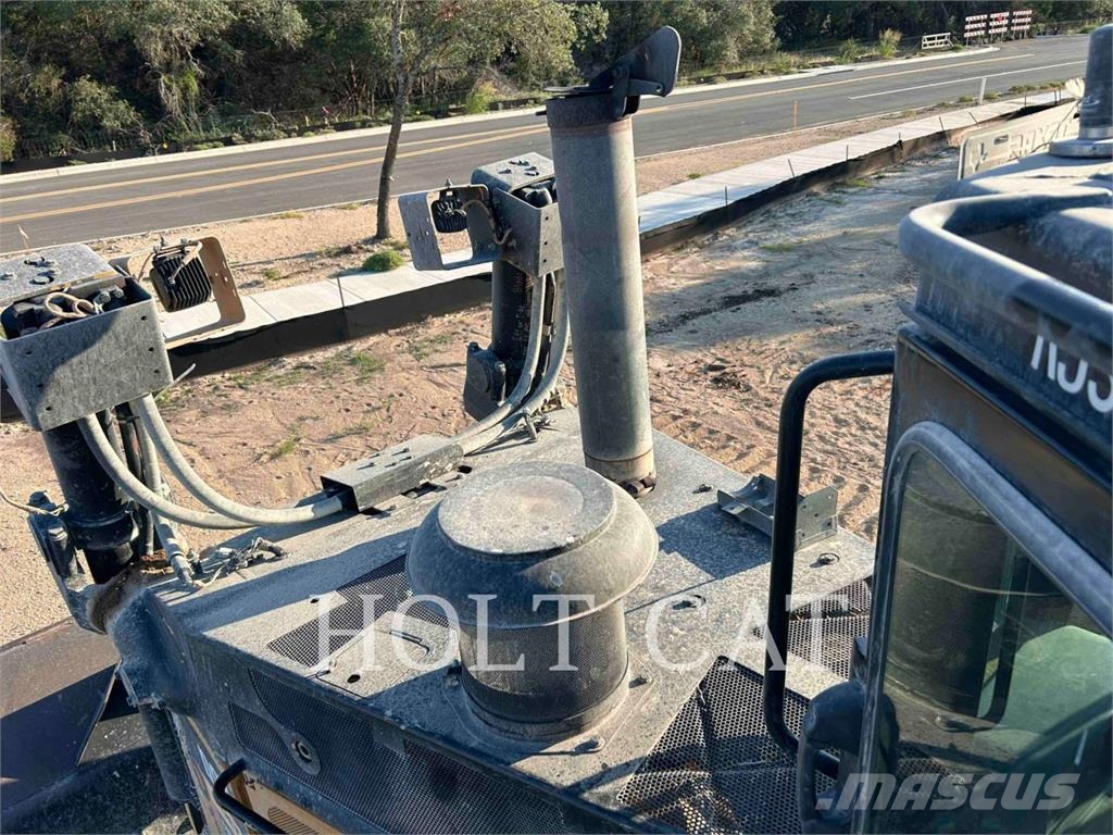 CAT D9T Crawler dozers