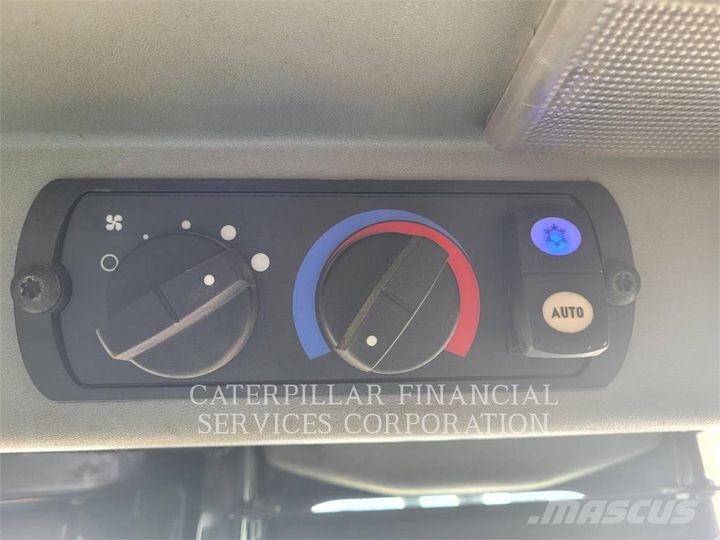 CAT D9T Buldožerji goseničarji