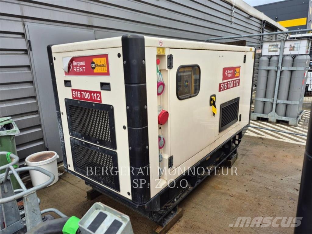 CAT DE110E3 مولدات ديزل
