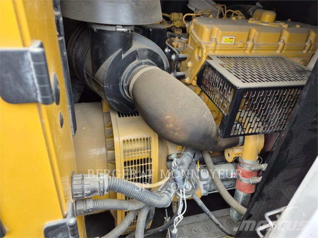 CAT DE110E3 مولدات ديزل