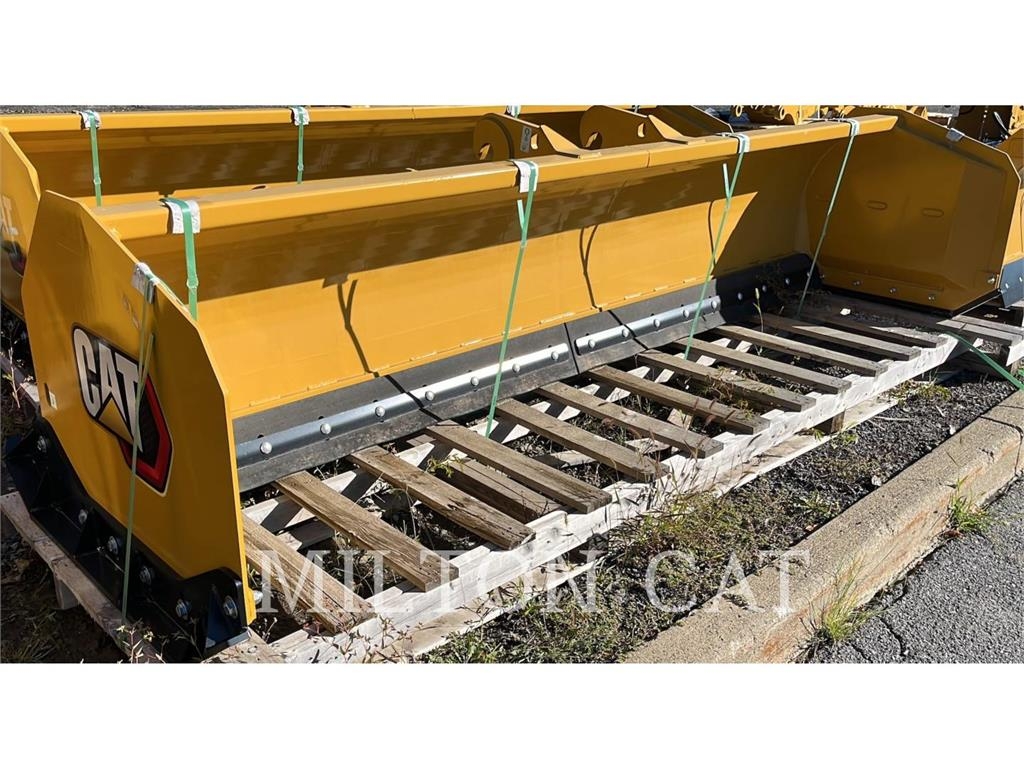 CAT ERPILLAR 12 FOOT SNOW PUSHER Lançadores de neve
