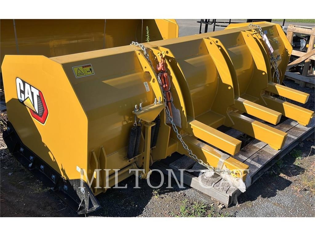 CAT ERPILLAR 12 FOOT SNOW PUSHER Lançadores de neve