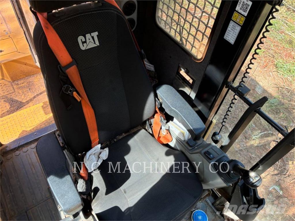 CAT FM568 Tractores florestais