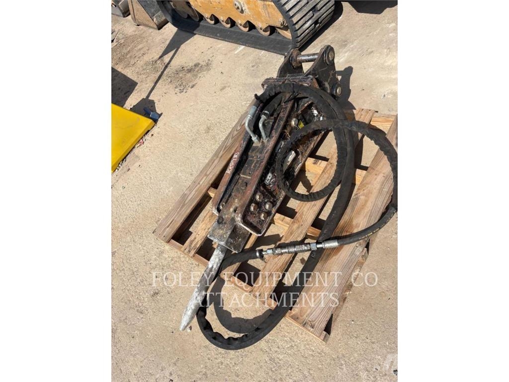 CAT HHB4F Skid steer mini nakladalci