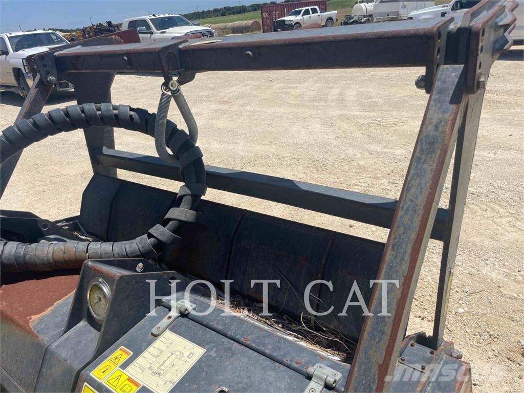 CAT HM415C 林業覆蓋機