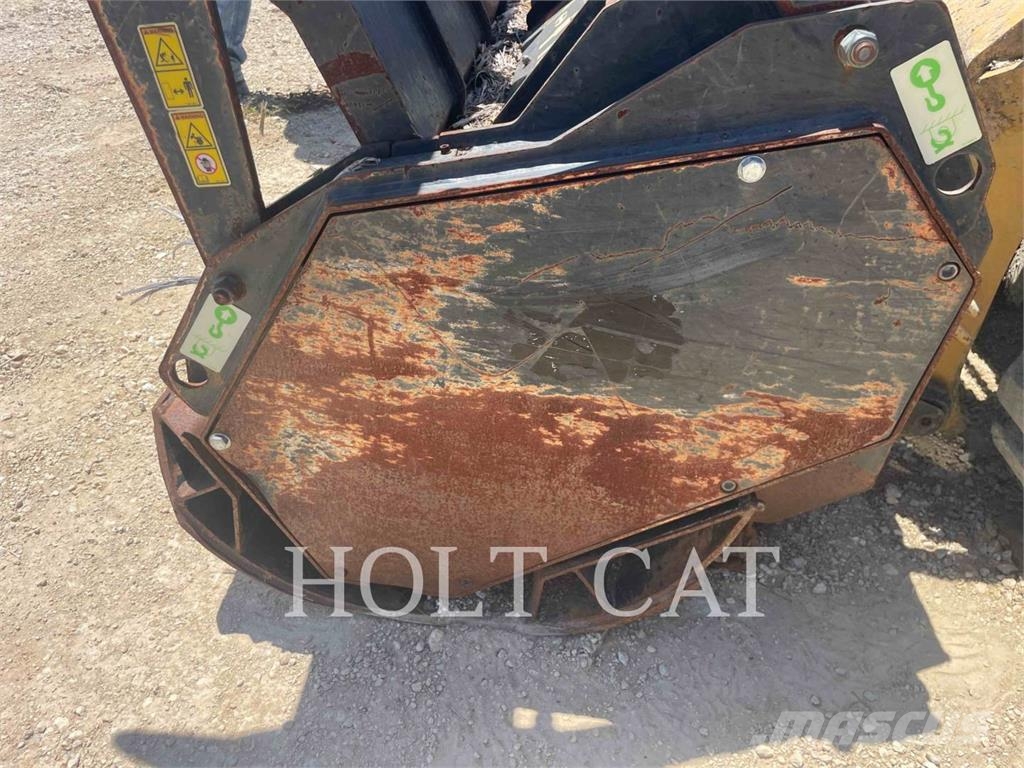 CAT HM415C 林業覆蓋機