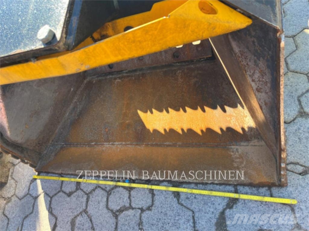 CAT HSD214 SEPERATOR Schaufeln