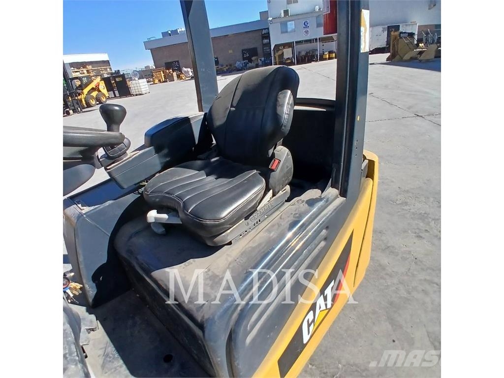 CAT LIFT TRUCKS 2ET4000 Elektro Stapler