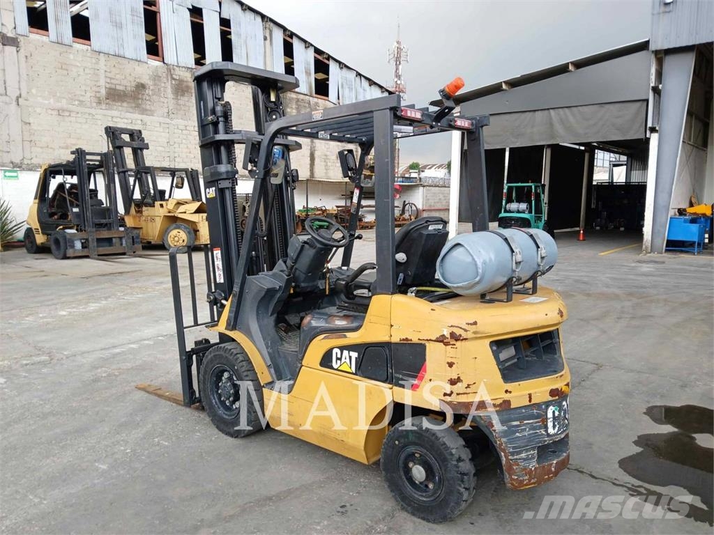 CAT LIFT TRUCKS GP25N5-GLE Gaffeltrucks - andre
