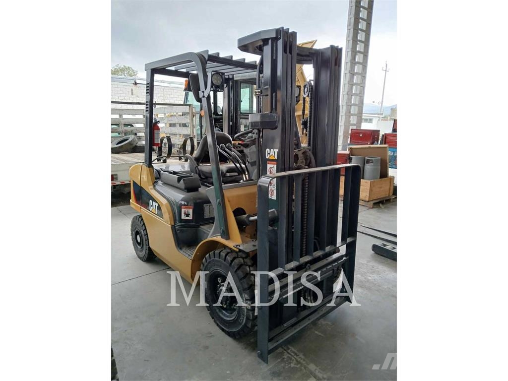 CAT LIFT TRUCKS GP25N5-LE Gaffeltrucks - andre
