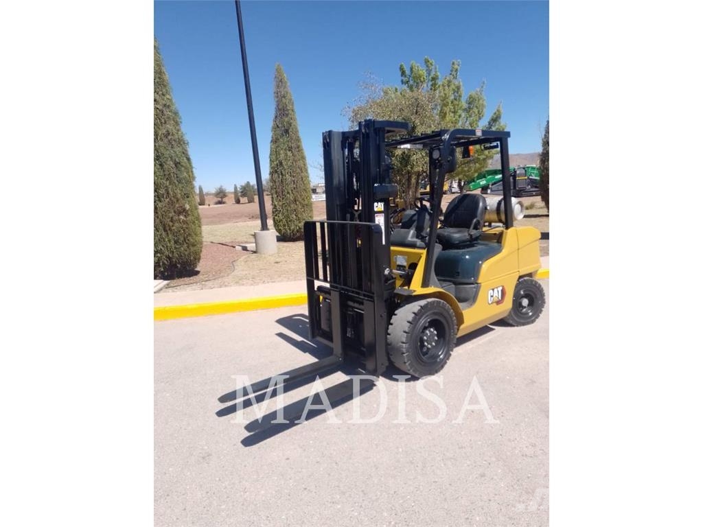 CAT LIFT TRUCKS GP35N5-LE شاحنات LPG