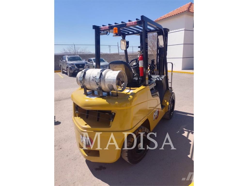 CAT LIFT TRUCKS GP35N5-LE شاحنات LPG