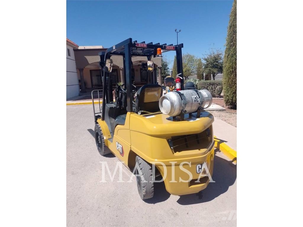 CAT LIFT TRUCKS GP35N5-LE شاحنات LPG