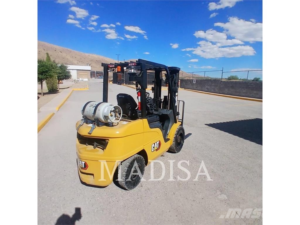 CAT LIFT TRUCKS GP35N5-LE شاحنات LPG