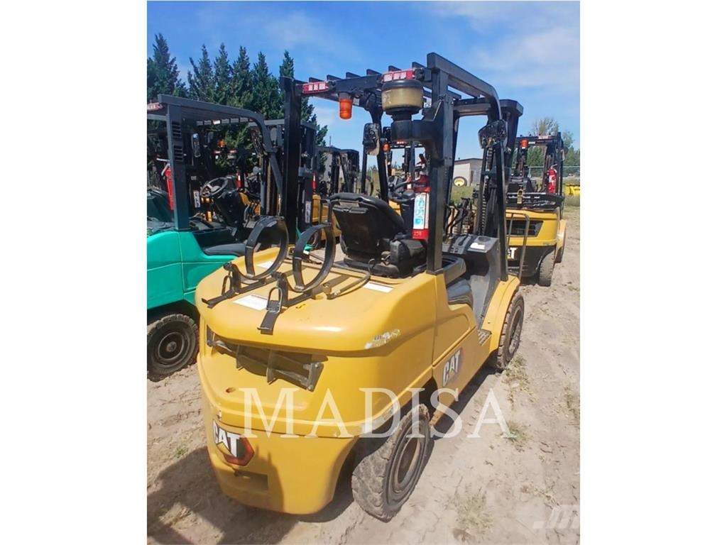 CAT LIFT TRUCKS GP35N5-LE شاحنات LPG