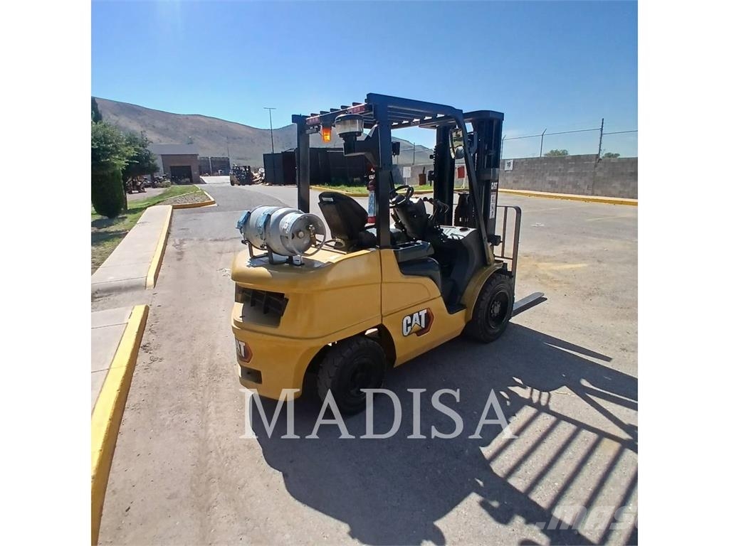 CAT LIFT TRUCKS GP35N5-LE شاحنات LPG