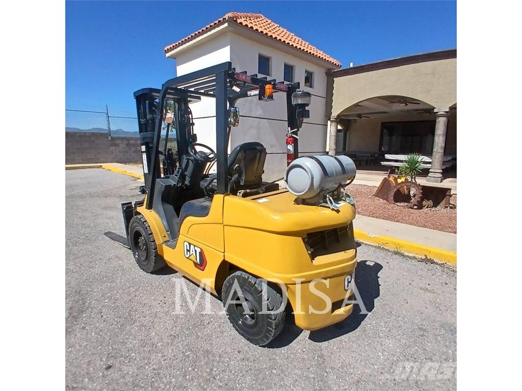 CAT LIFT TRUCKS GP35N5-LE شاحنات LPG