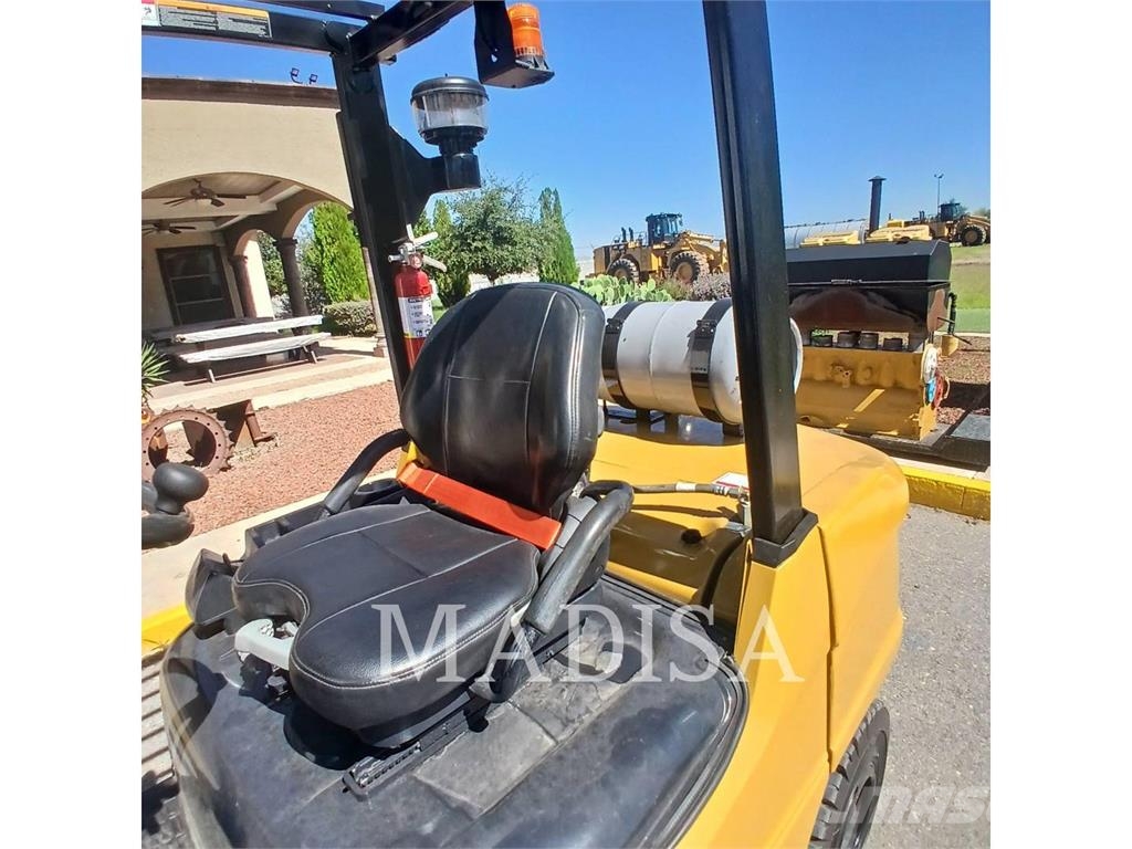 CAT LIFT TRUCKS GP35N5-LE شاحنات LPG