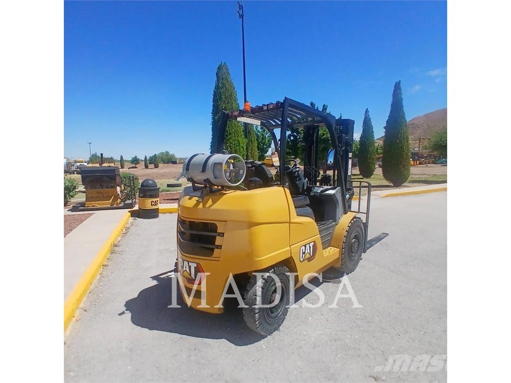 CAT LIFT TRUCKS GP40N شاحنات LPG