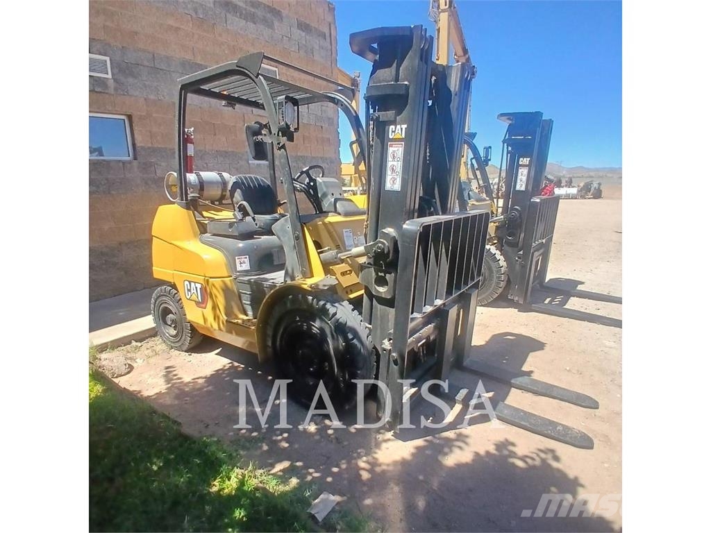 CAT LIFT TRUCKS GP40N شاحنات ذات رافعات شوكية - أخرى