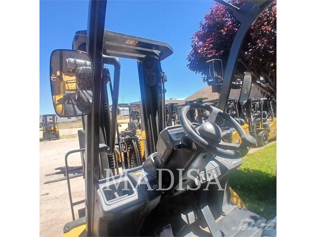 CAT LIFT TRUCKS GP40N شاحنات ذات رافعات شوكية - أخرى