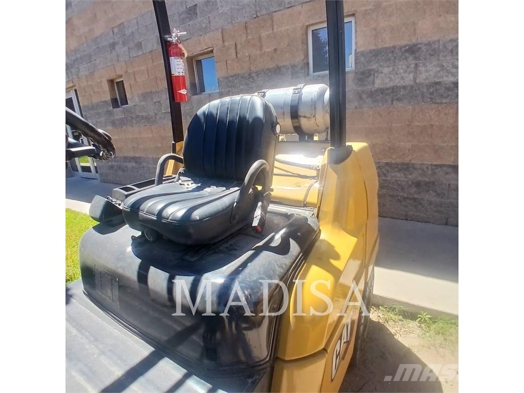 CAT LIFT TRUCKS GP40N شاحنات ذات رافعات شوكية - أخرى