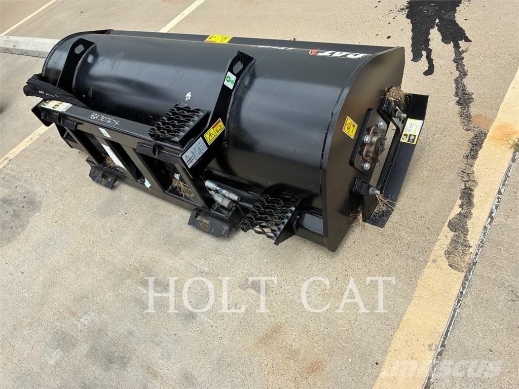 CAT LT118 Gradas vibratorias / rotocultivadoras