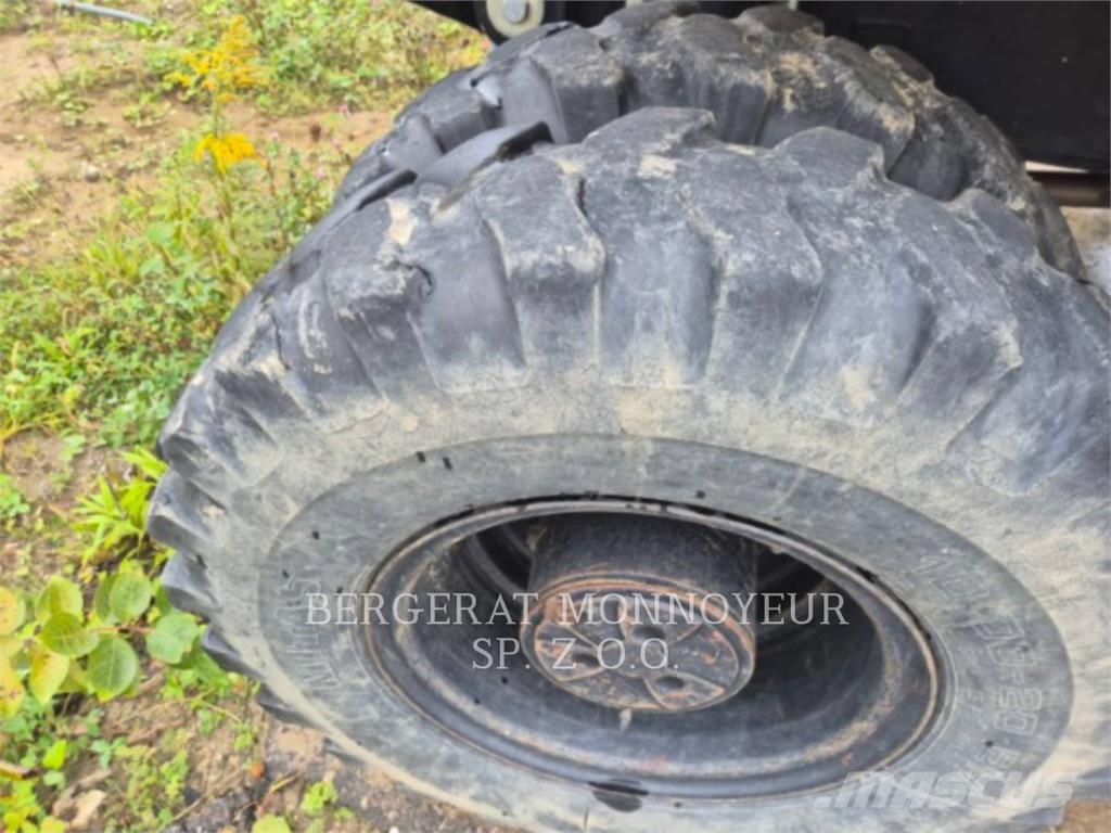 CAT M314F Колёсные экскаваторы