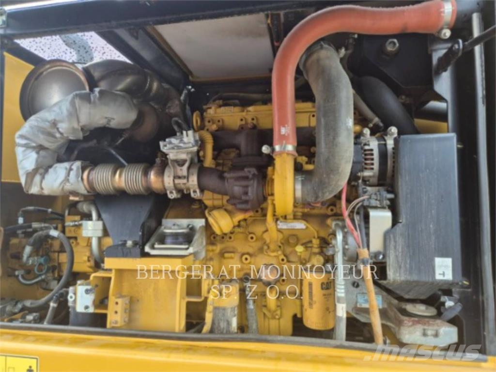 CAT M314F Колёсные экскаваторы
